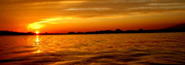 晩秋の猪苗代湖夕陽